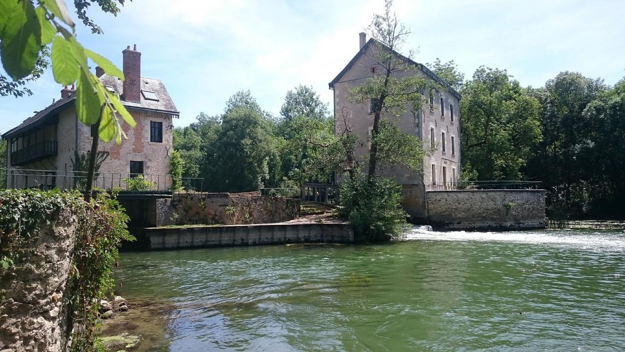 Moulin De La Chevriere Bed & Breakfast Sache Exterior photo