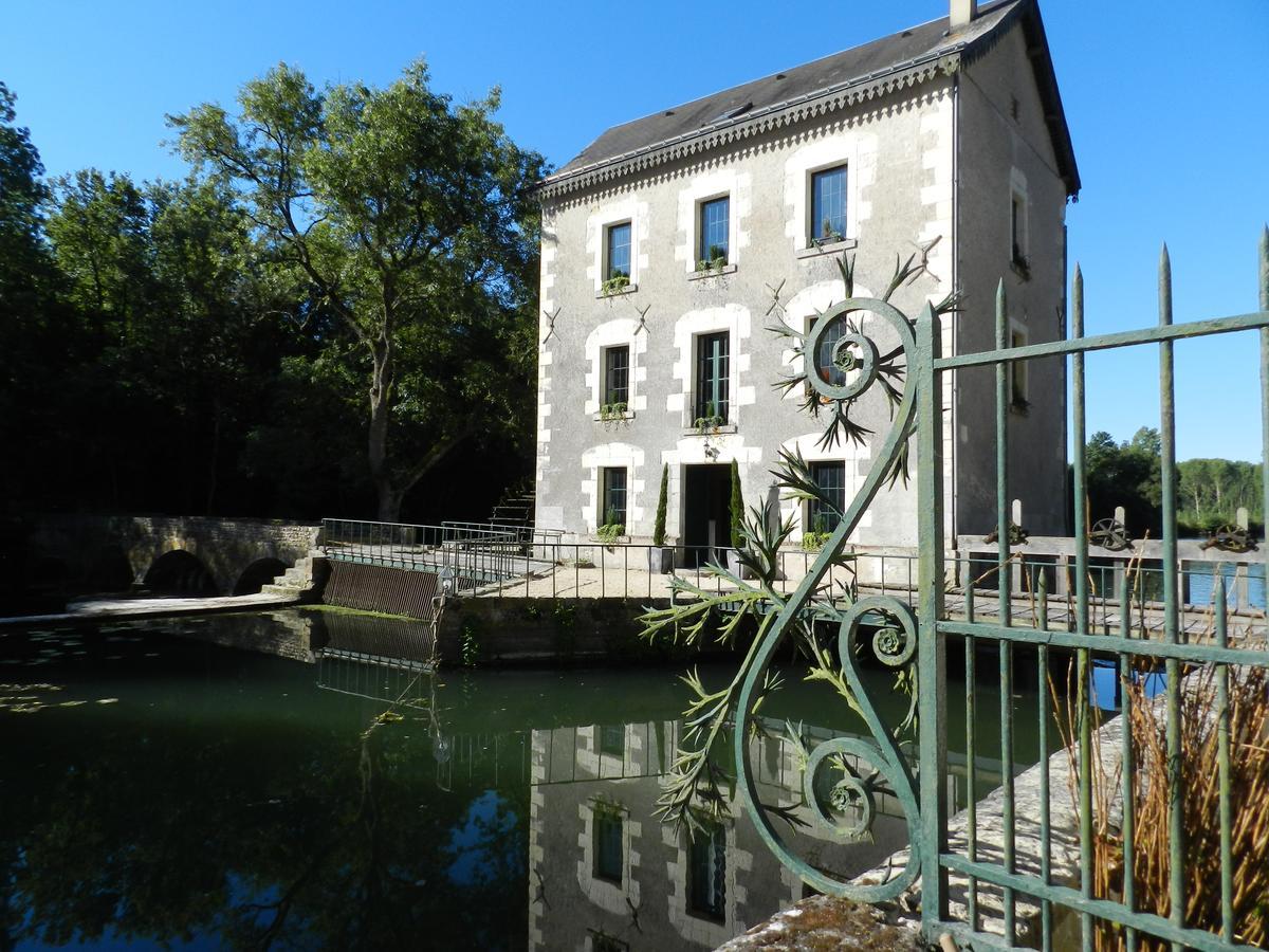 Moulin De La Chevriere Bed & Breakfast Sache Exterior photo