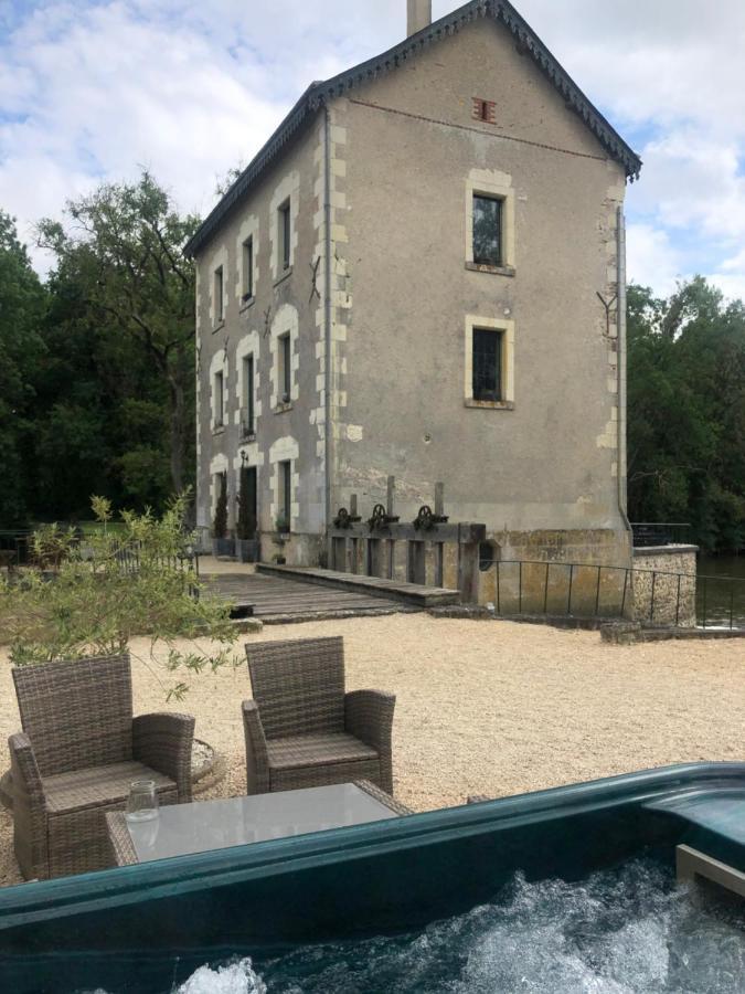 Moulin De La Chevriere Bed & Breakfast Sache Exterior photo